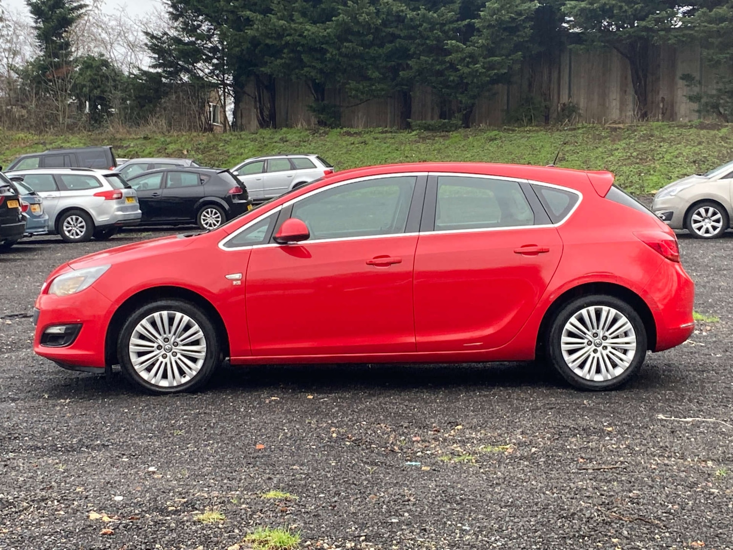 Used Vauxhall Astra 2014 for sale - 77272749: Photo 4