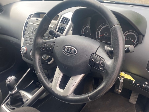 Used Kia Ceed 2012 for sale - 75190564: Photo 17