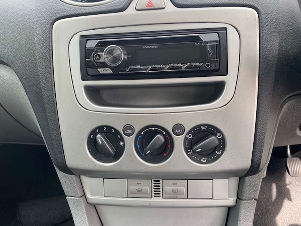 Used Ford Focus 2009 for sale - 75662058: Photo 18