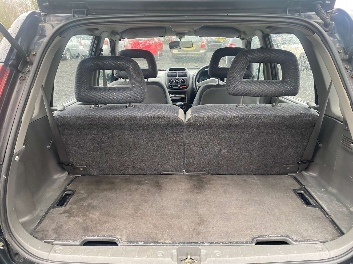 Used Suzuki Ignis 2001 for sale - 77398497: Photo 10