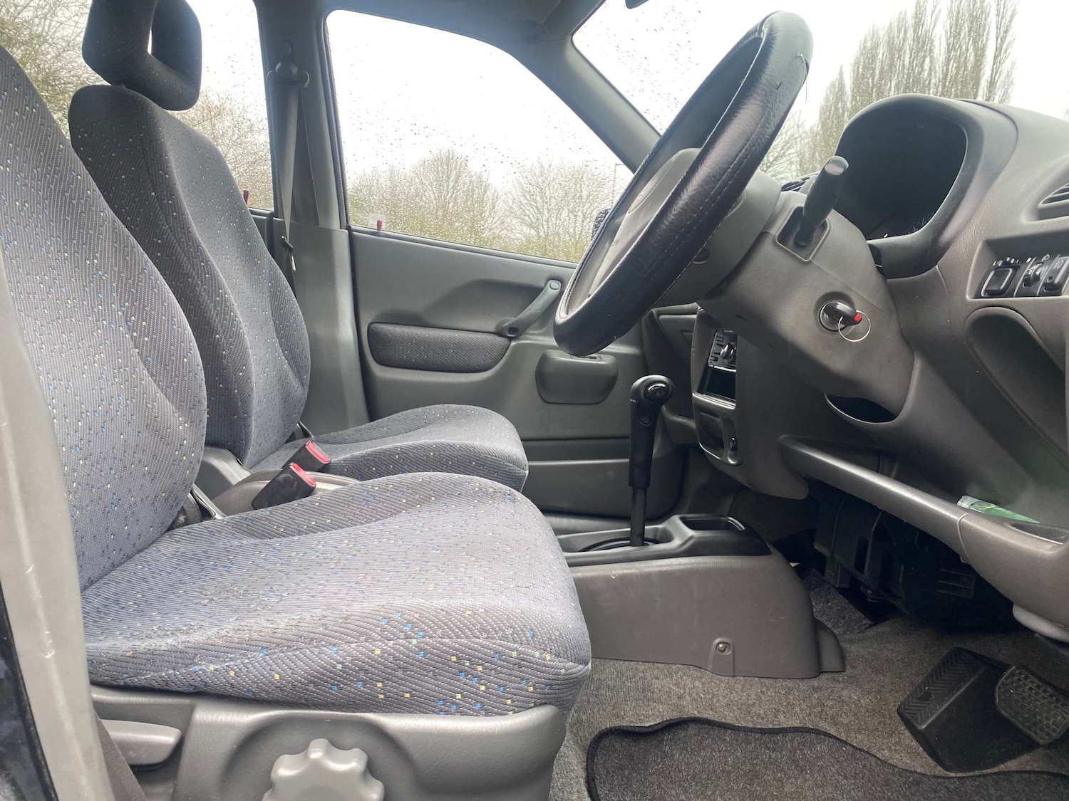 Used Suzuki Ignis 2001 for sale - 77398497: Photo 13