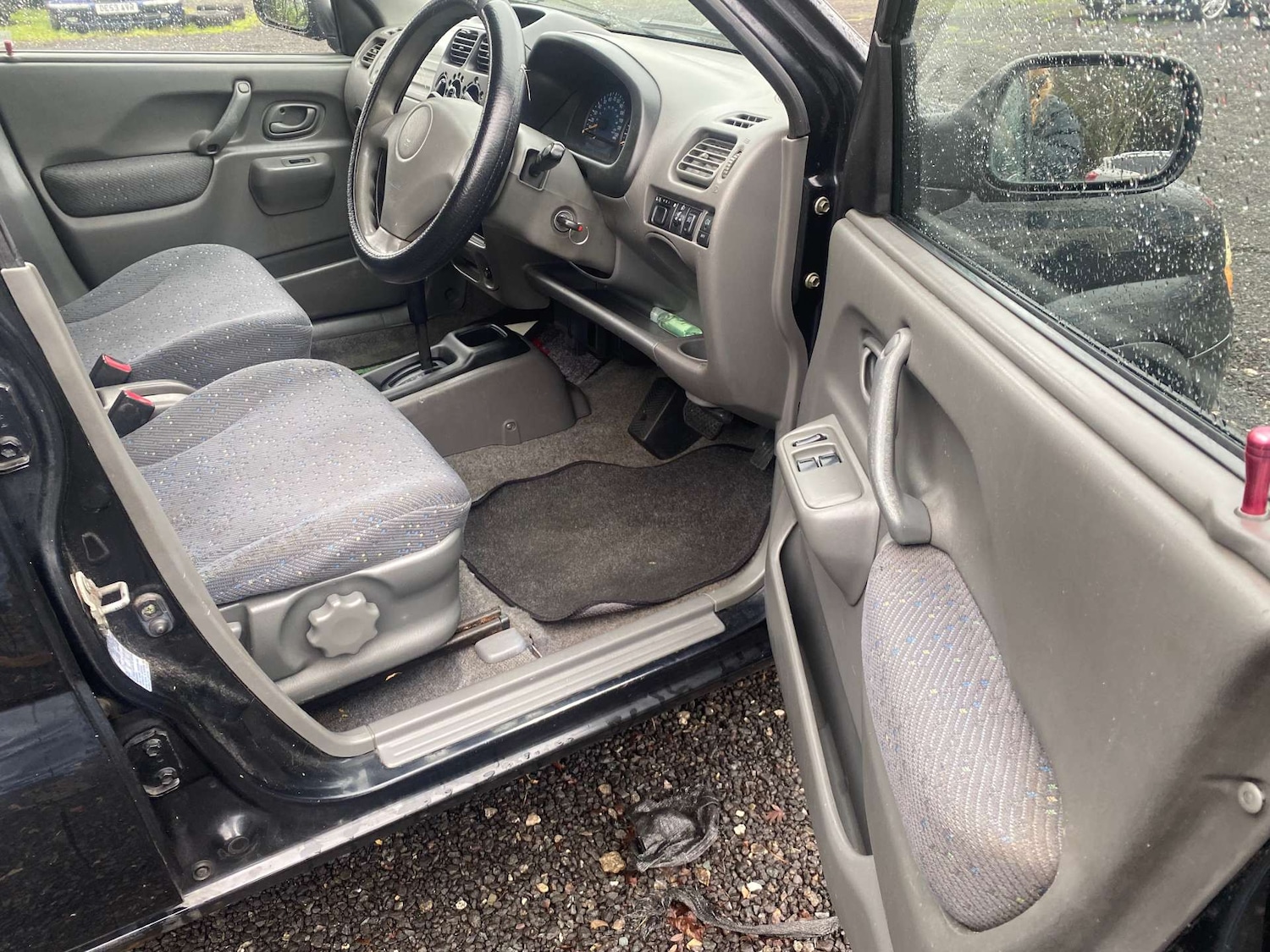 Used Suzuki Ignis 2001 for sale - 77398497: Photo 25