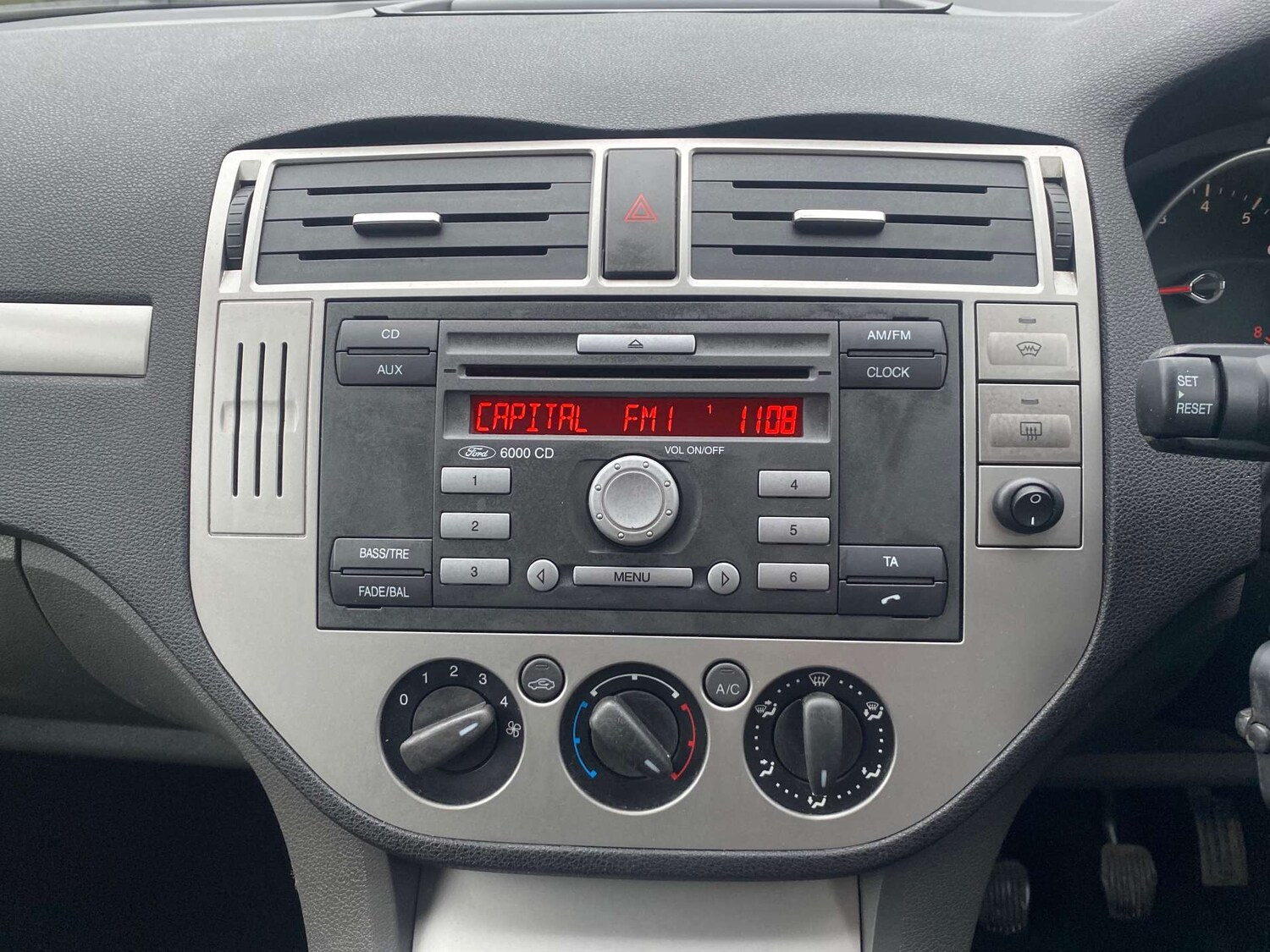 Used Ford C-Max 2010 for sale - 77475141: Photo 17