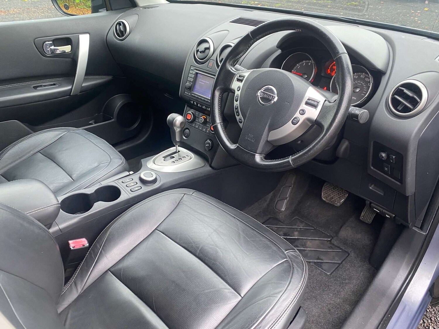 Used Nissan Qashqai 2010 for sale - 77793043: Photo 14