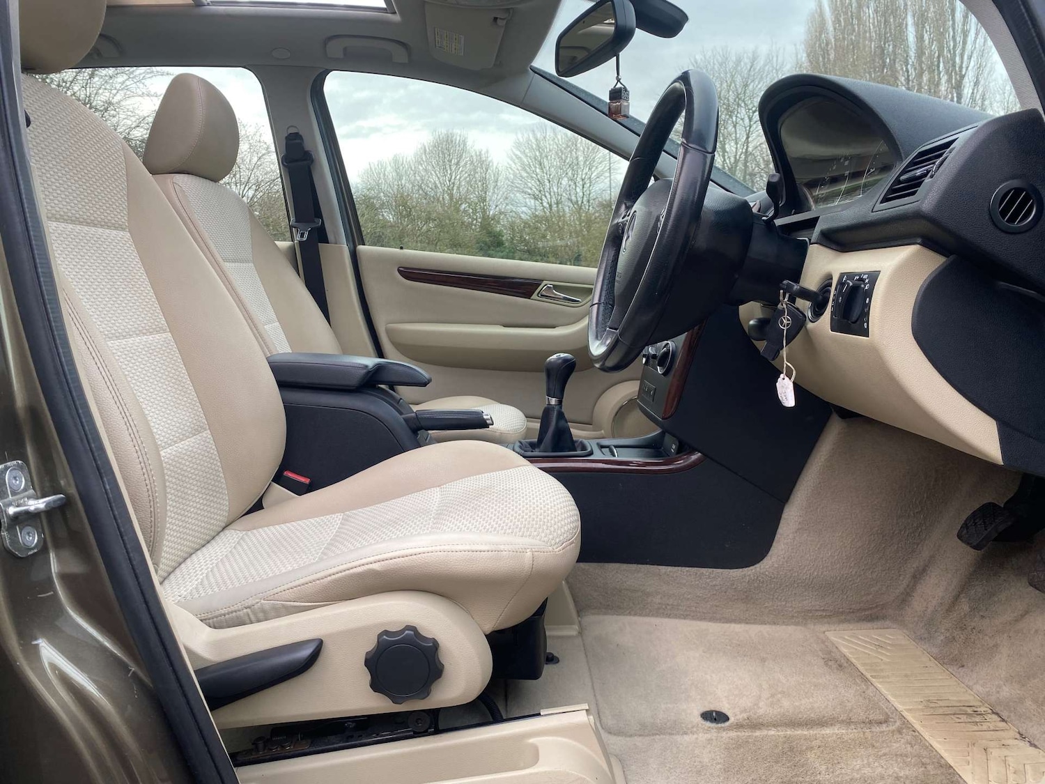 Used Mercedes-Benz A-Class 2009 for sale - 77137407: Photo 11