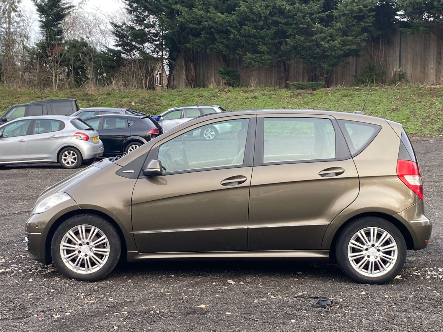 Used Mercedes-Benz A-Class 2009 for sale - 77137407: Photo 4