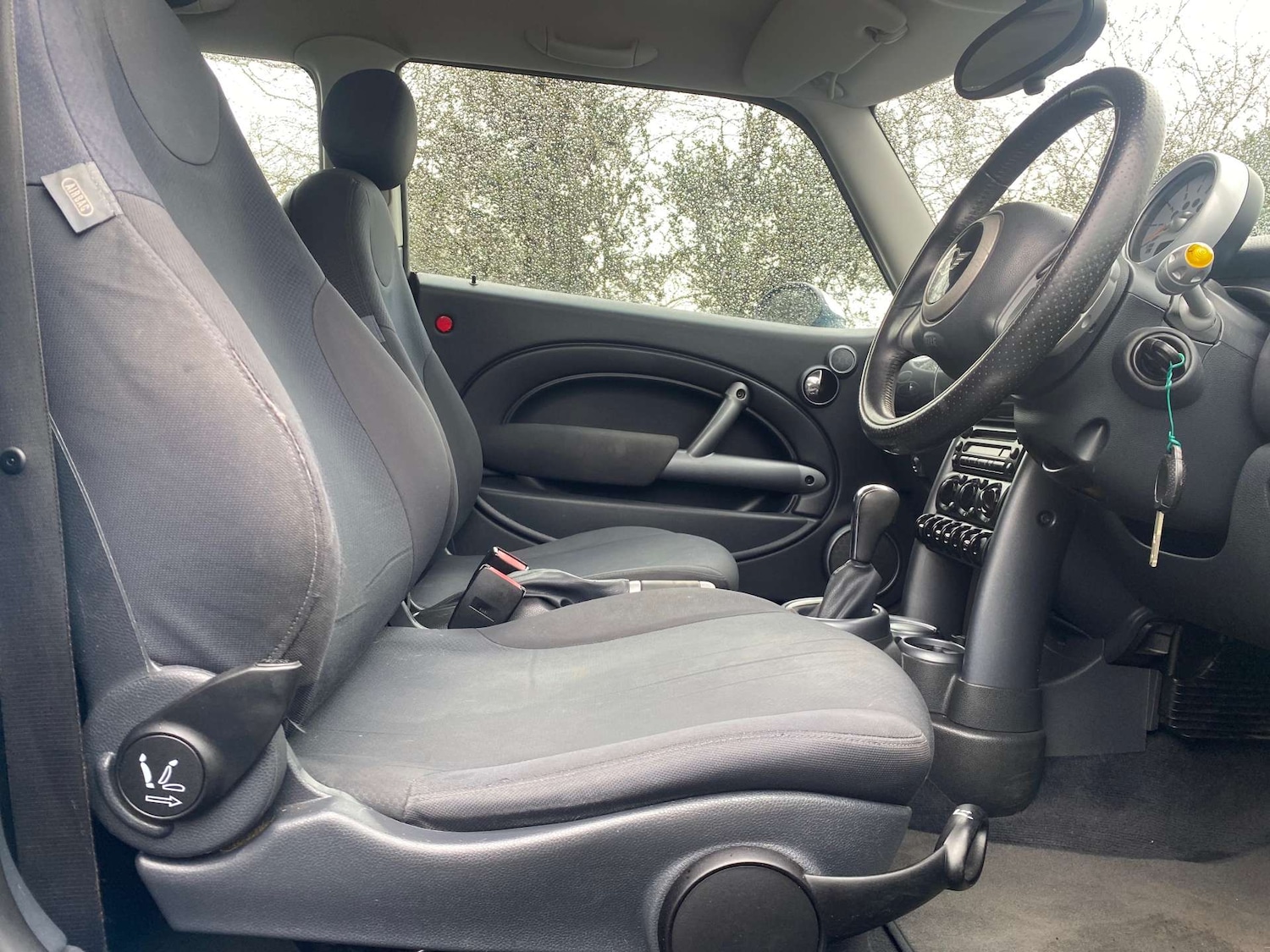 Used MINI Hatch 2005 for sale - 77847557: Photo 11