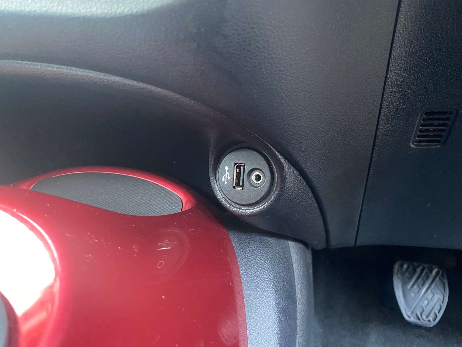 Used Nissan Juke 2011 for sale - 76223038: Photo 27