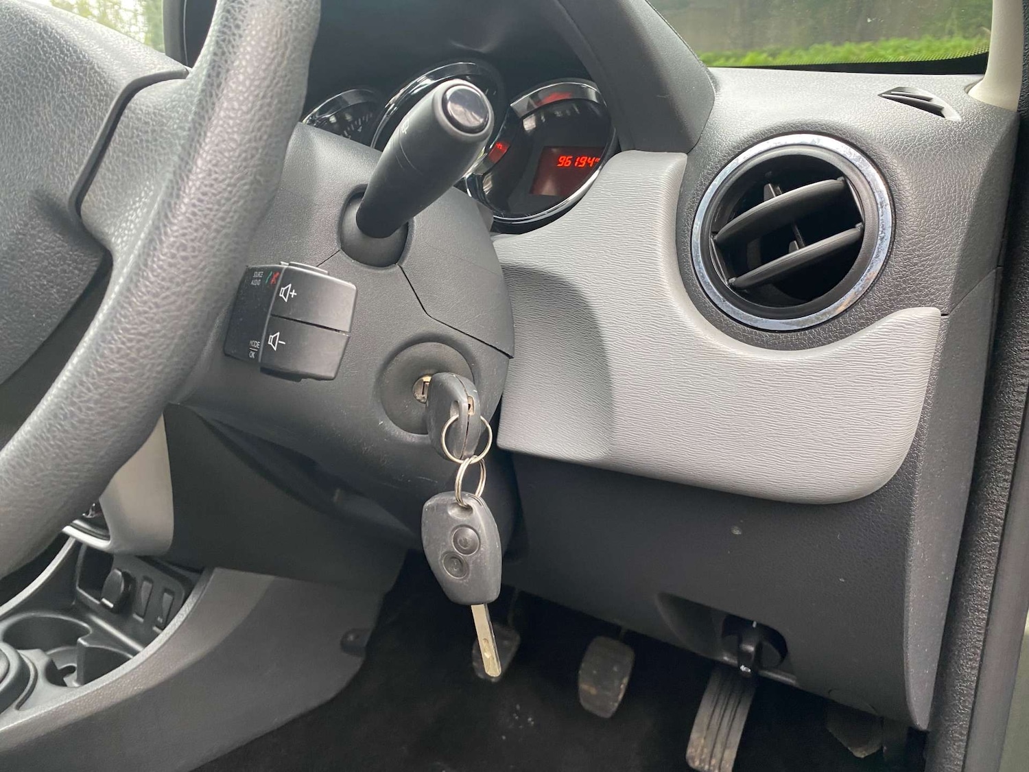 Used Dacia Duster 2015 for sale - 78122993: Photo 24