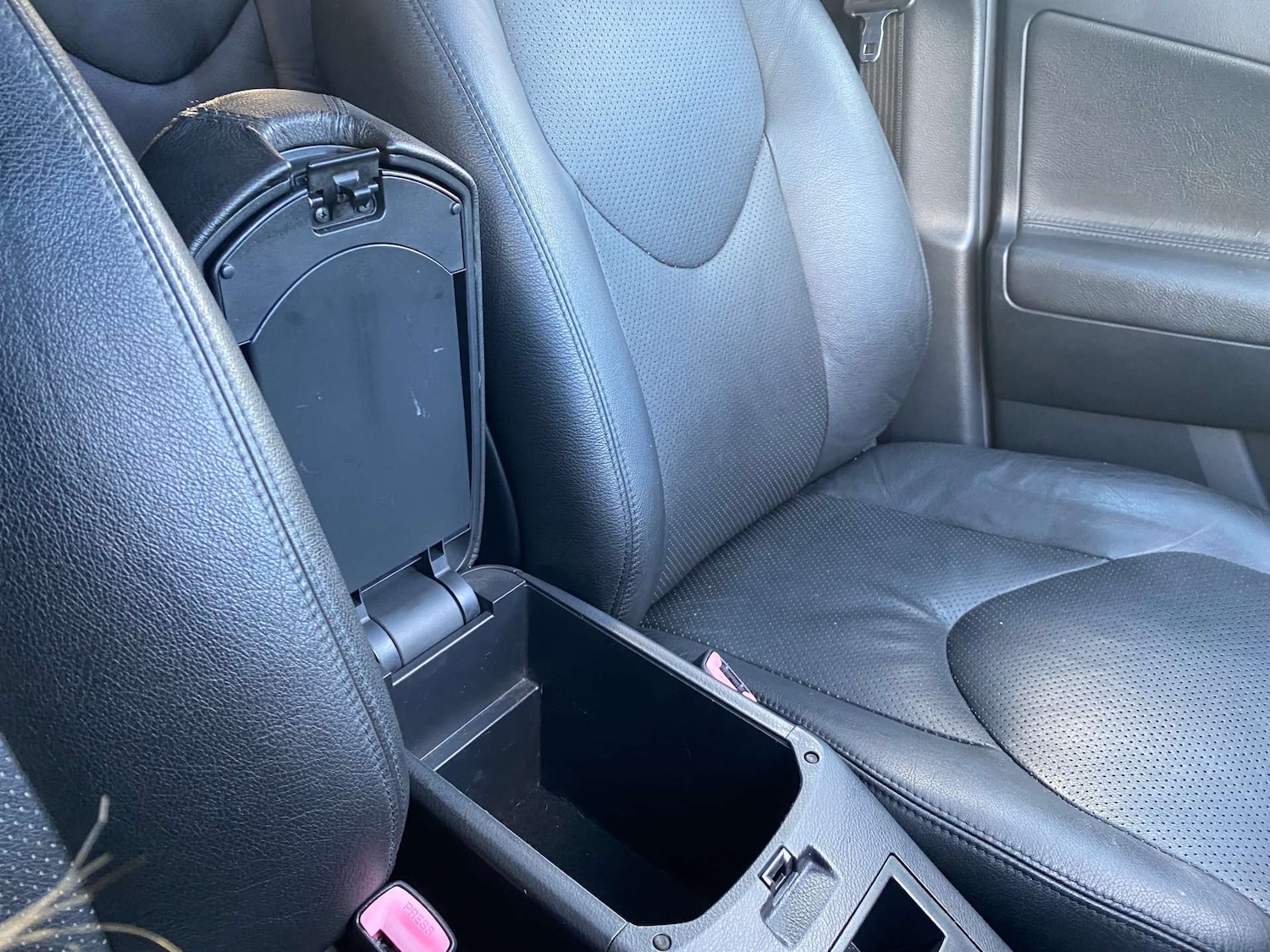 Used Toyota RAV4 2008 for sale - 76629709: Photo 17