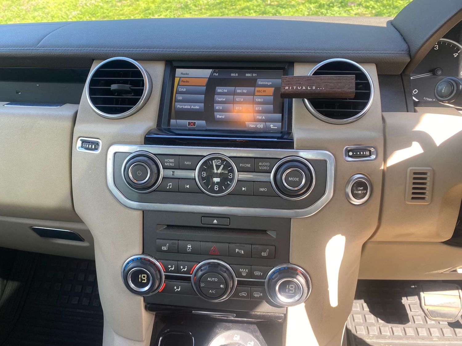 Used Land Rover Discovery 2011 for sale - 78111338: Photo 24