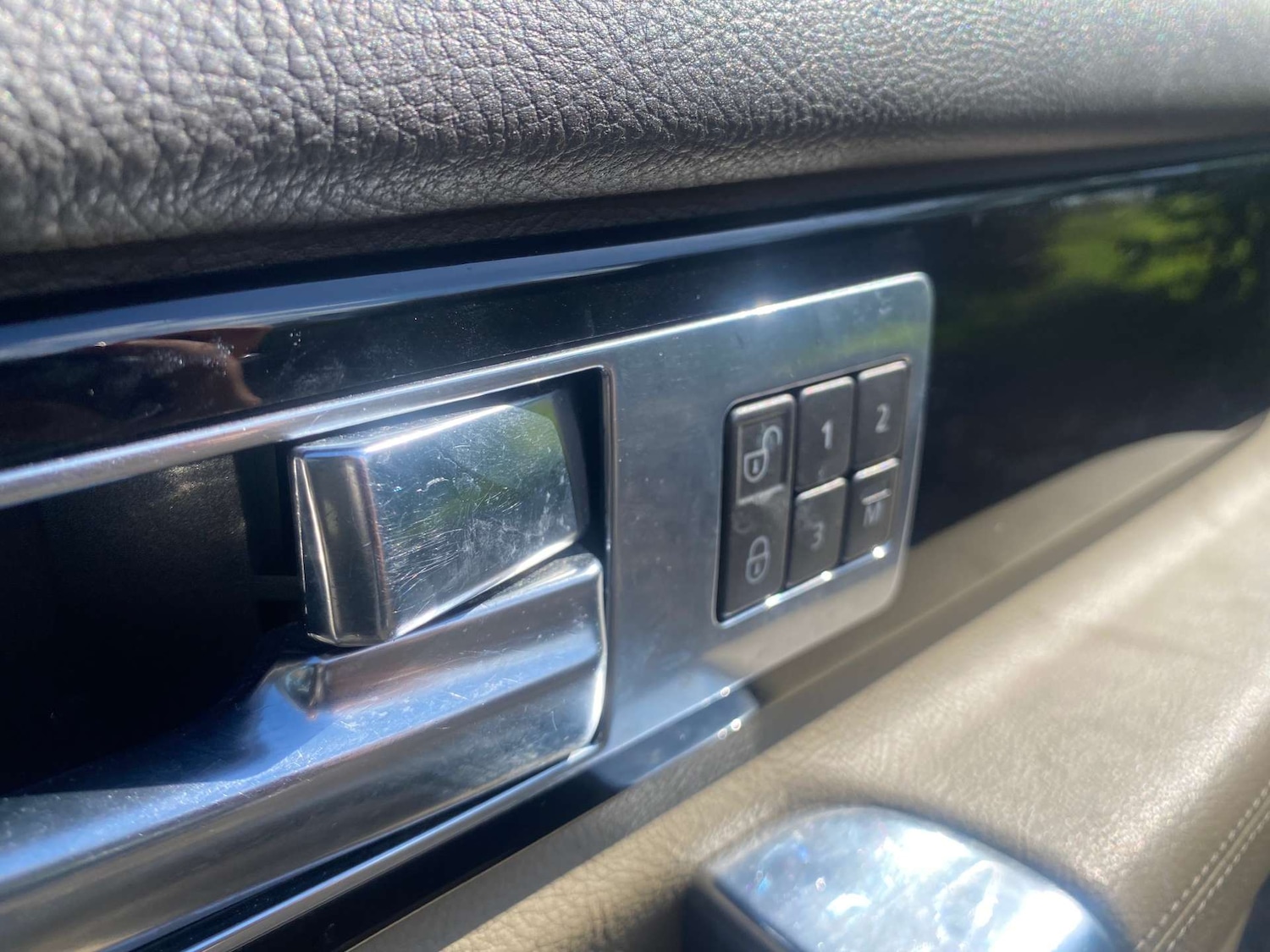 Used Land Rover Discovery 2011 for sale - 78111338: Photo 25