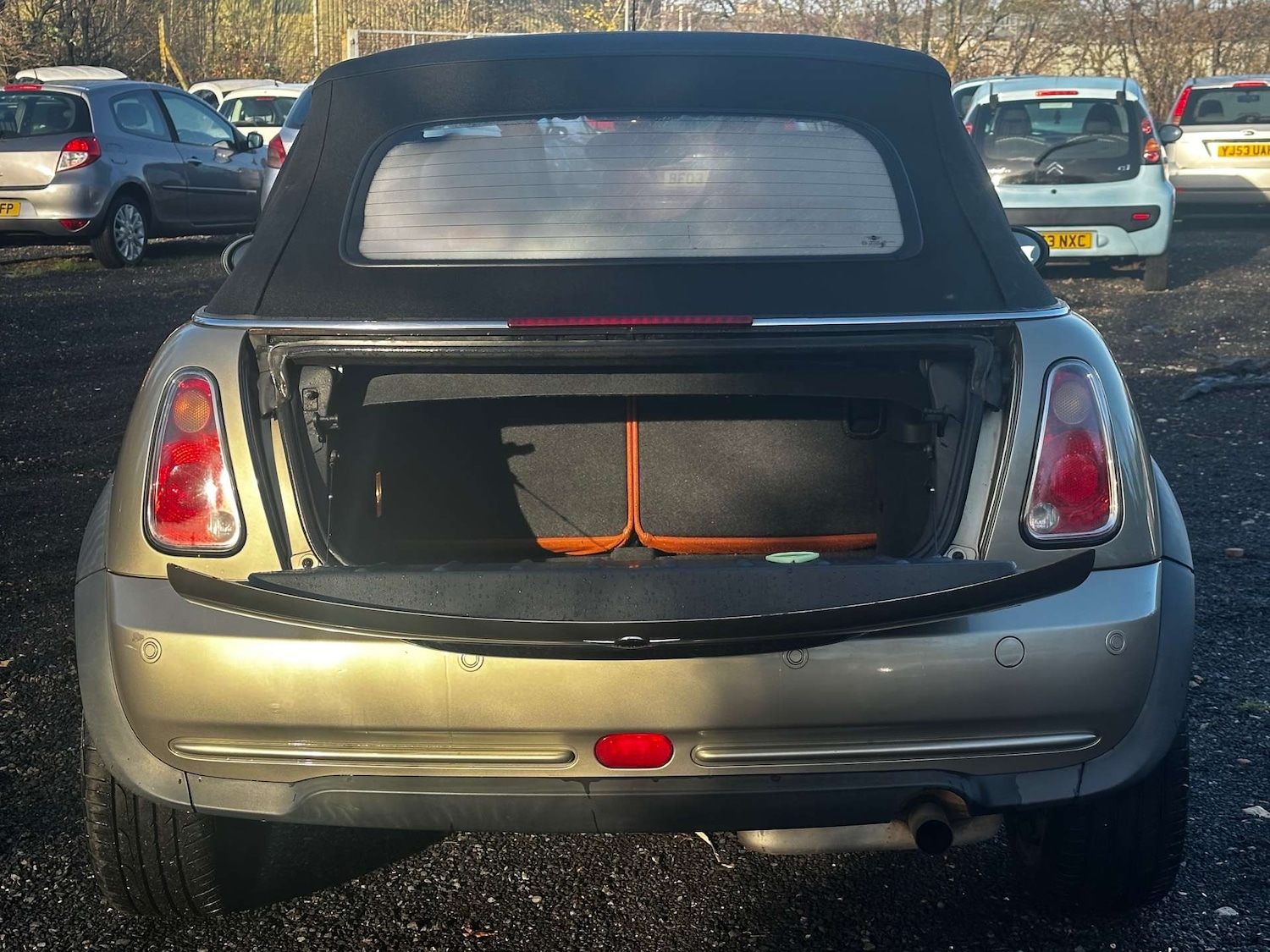 Used MINI Convertible 2008 for sale - 76892305: Photo 7