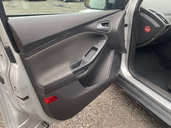 Used Ford Focus 2011 for sale - 76290971: Photo 33
