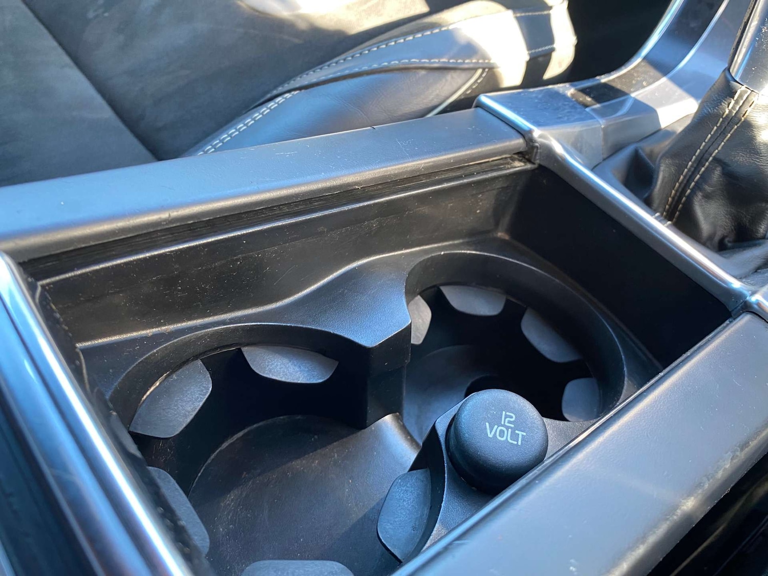 Used Volvo V60 2017 for sale - 77889956: Photo 20