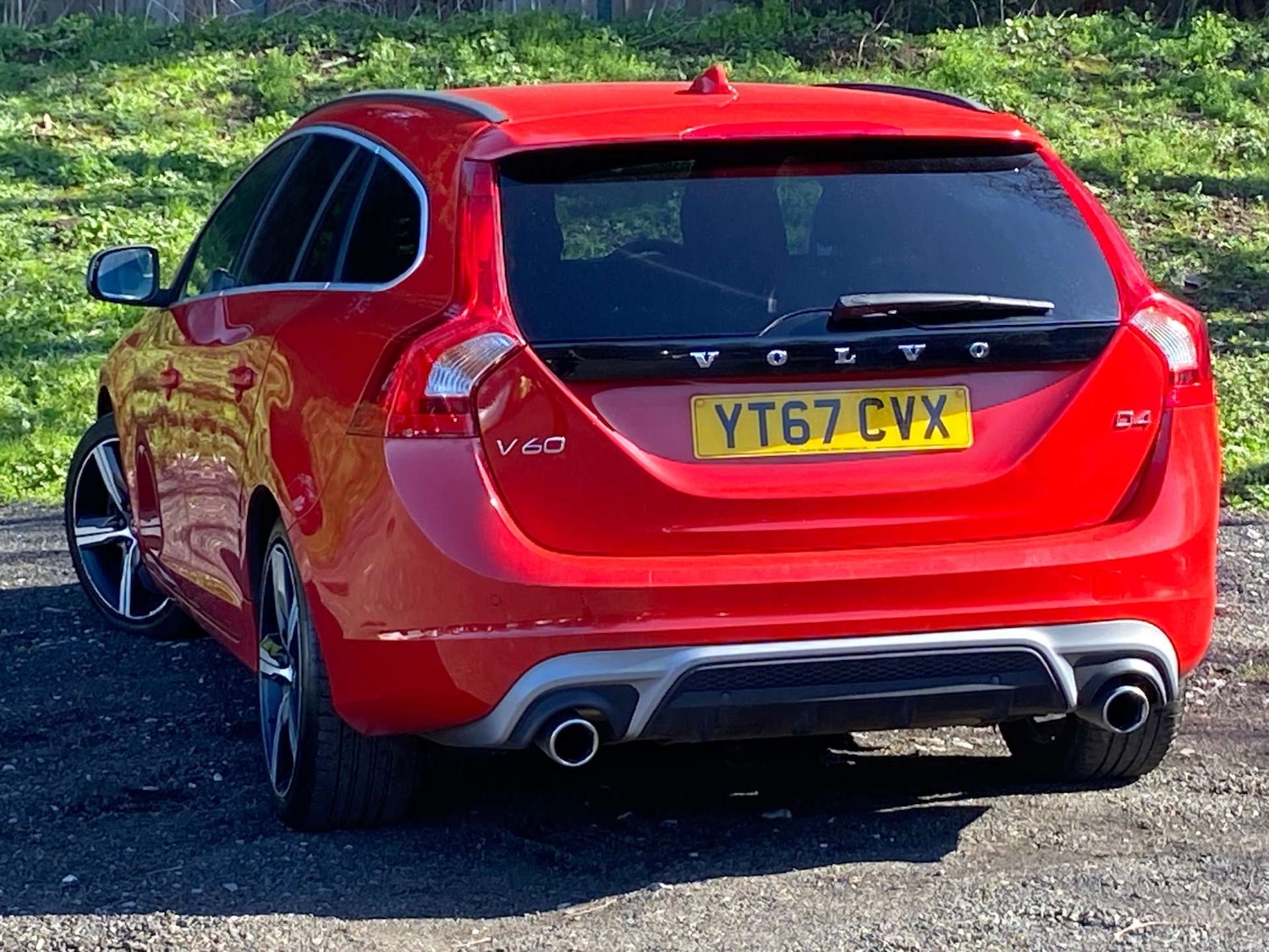 Used Volvo V60 2017 for sale - 77889956: Photo 5