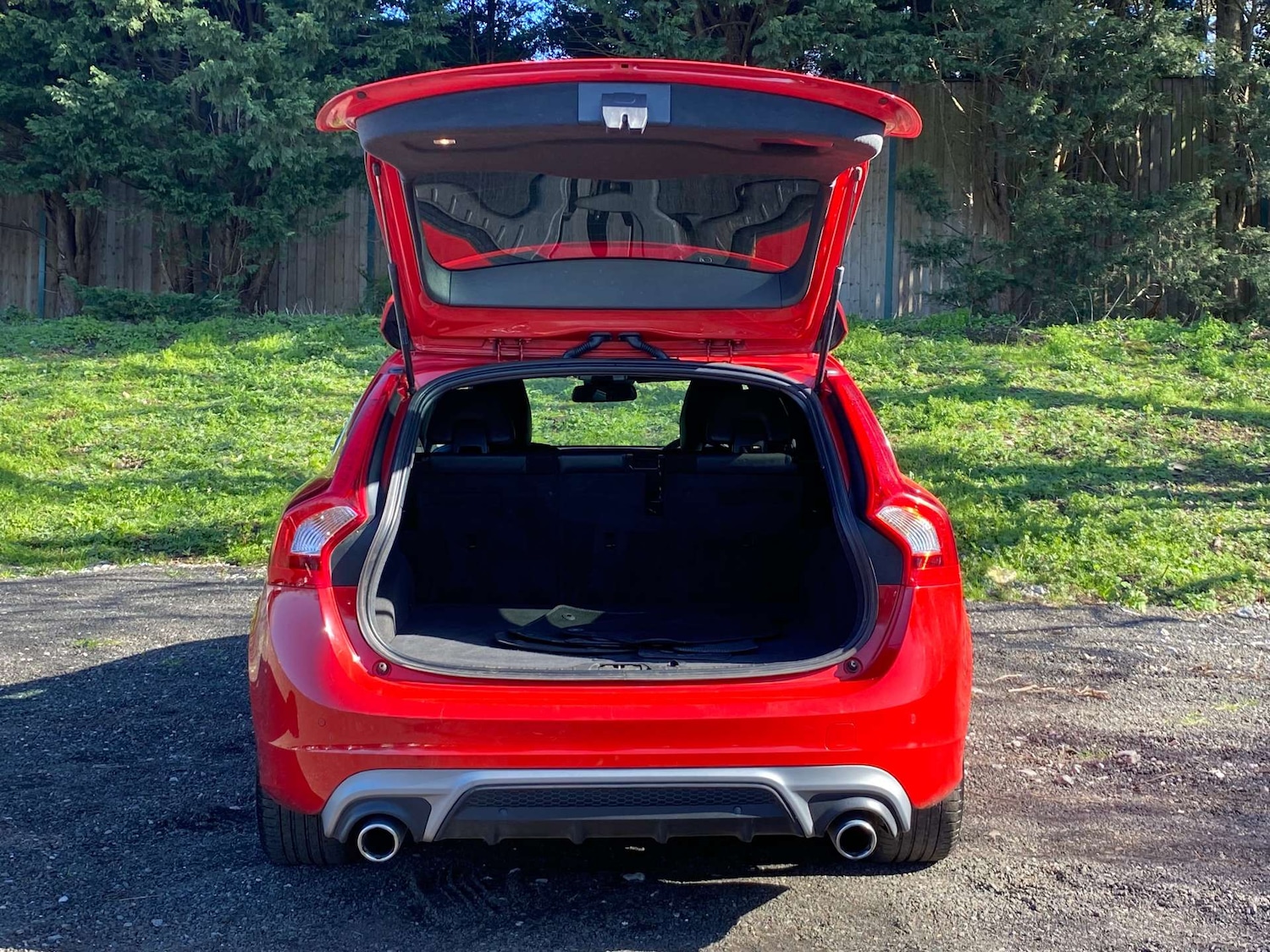 Used Volvo V60 2017 for sale - 77889956: Photo 9