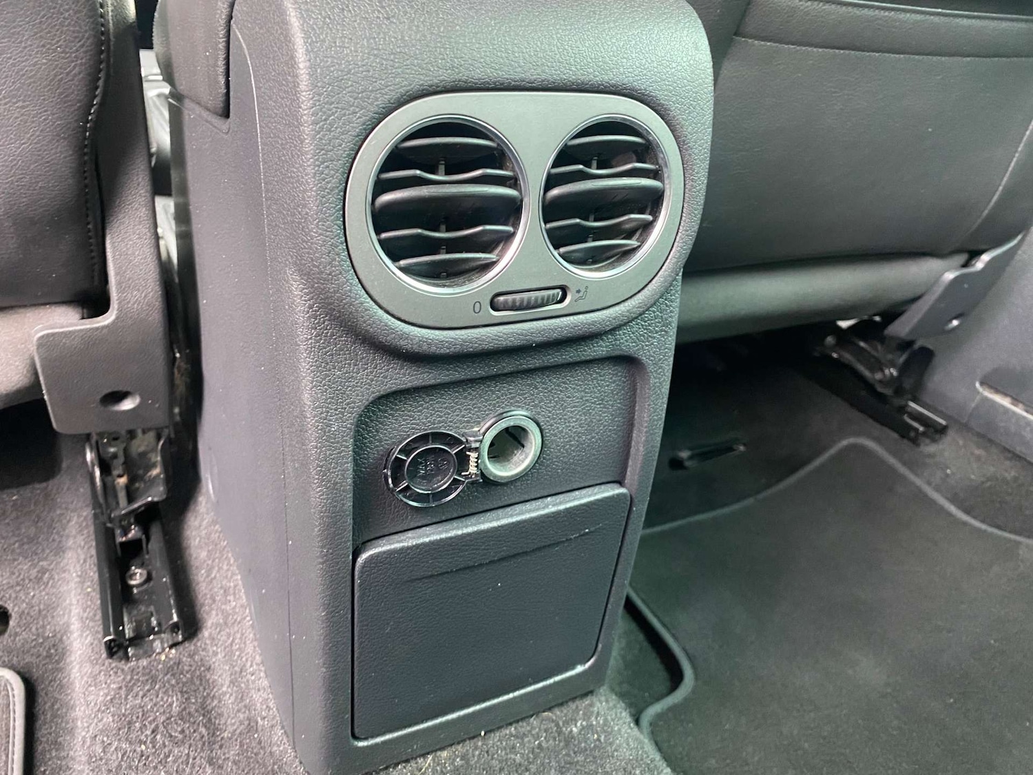 Used Volkswagen Tiguan 2011 for sale - 78122998: Photo 25