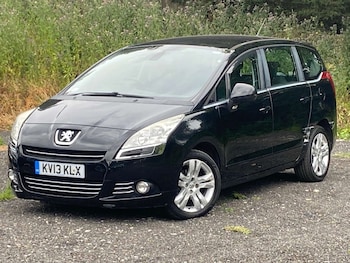 Used Peugeot 5008 2013 for sale - 79111853: Photo