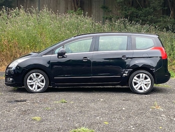 Used Peugeot 5008 2013 for sale - 79111853: Photo