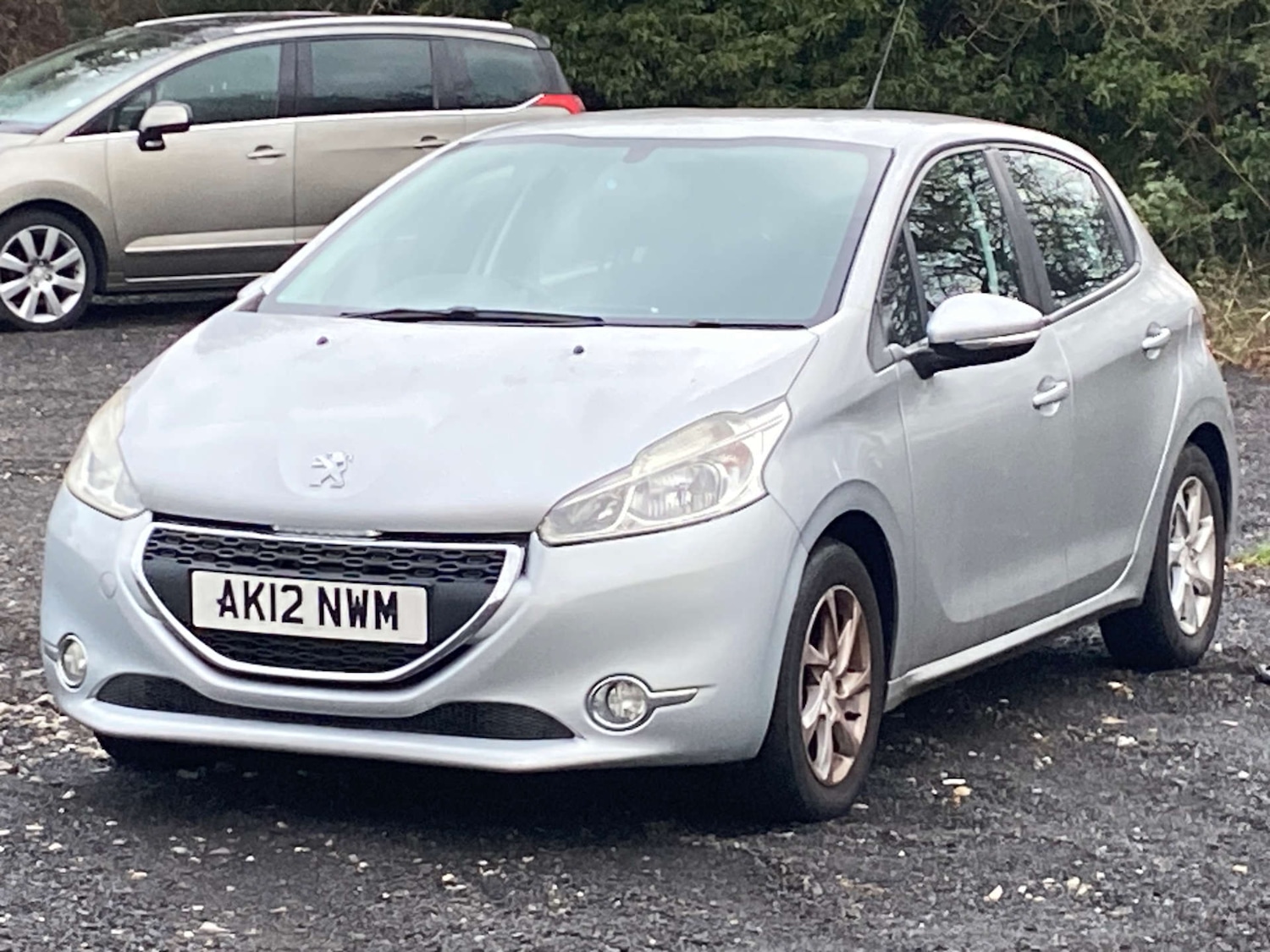 Used Peugeot 208 2012 for sale - 77151100: Photo 3