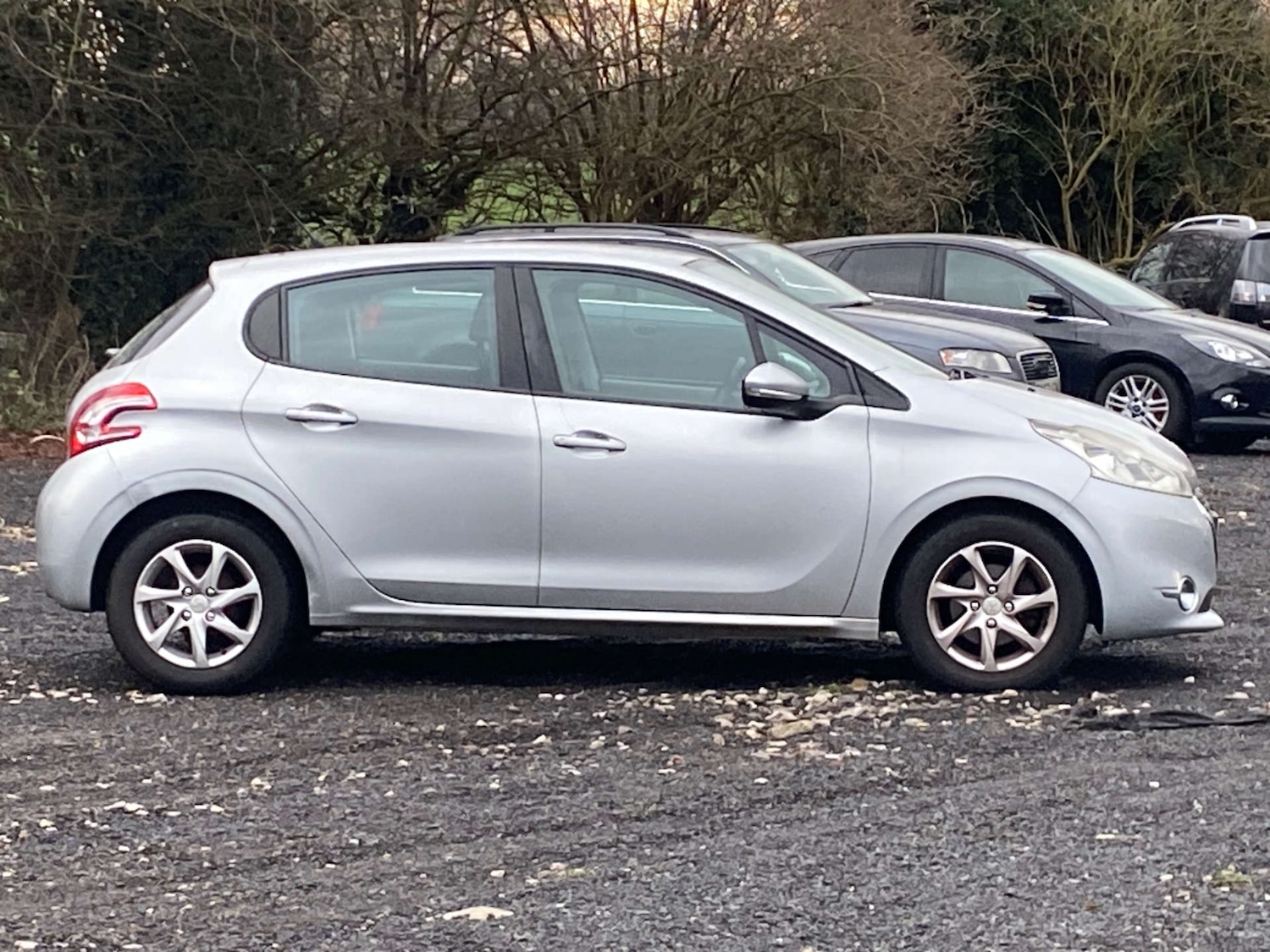 Used Peugeot 208 2012 for sale - 77151100: Photo 8