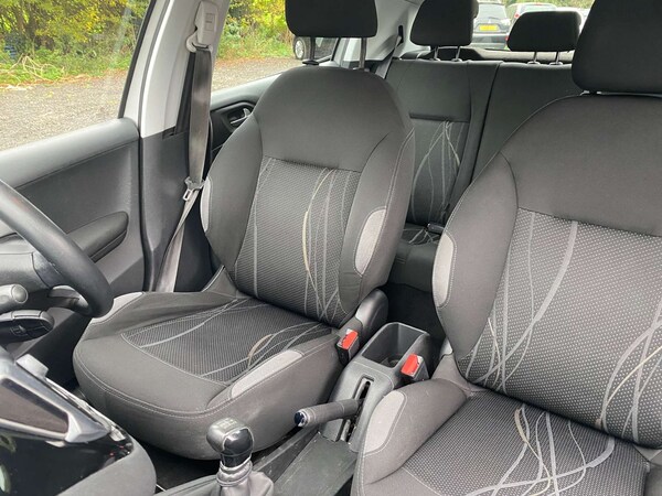 Used Peugeot 208 2013 for sale - 76280325: Photo 14