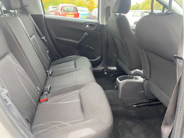 Used Peugeot 208 2013 for sale - 76280325: Photo 27