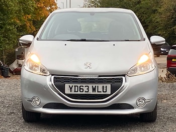 Used Peugeot 208 2013 for sale - 76280325: Photo 4
