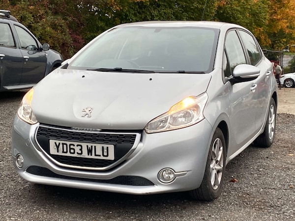 Used Peugeot 208 2013 for sale - 76280325: Photo 5