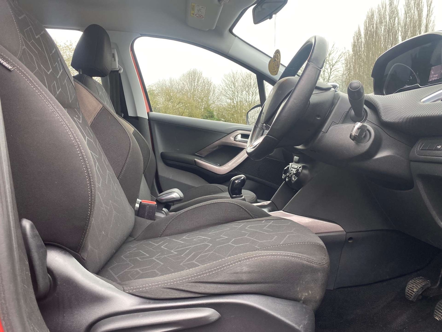 Used Peugeot 2008 2015 for sale - 77531902: Photo 11