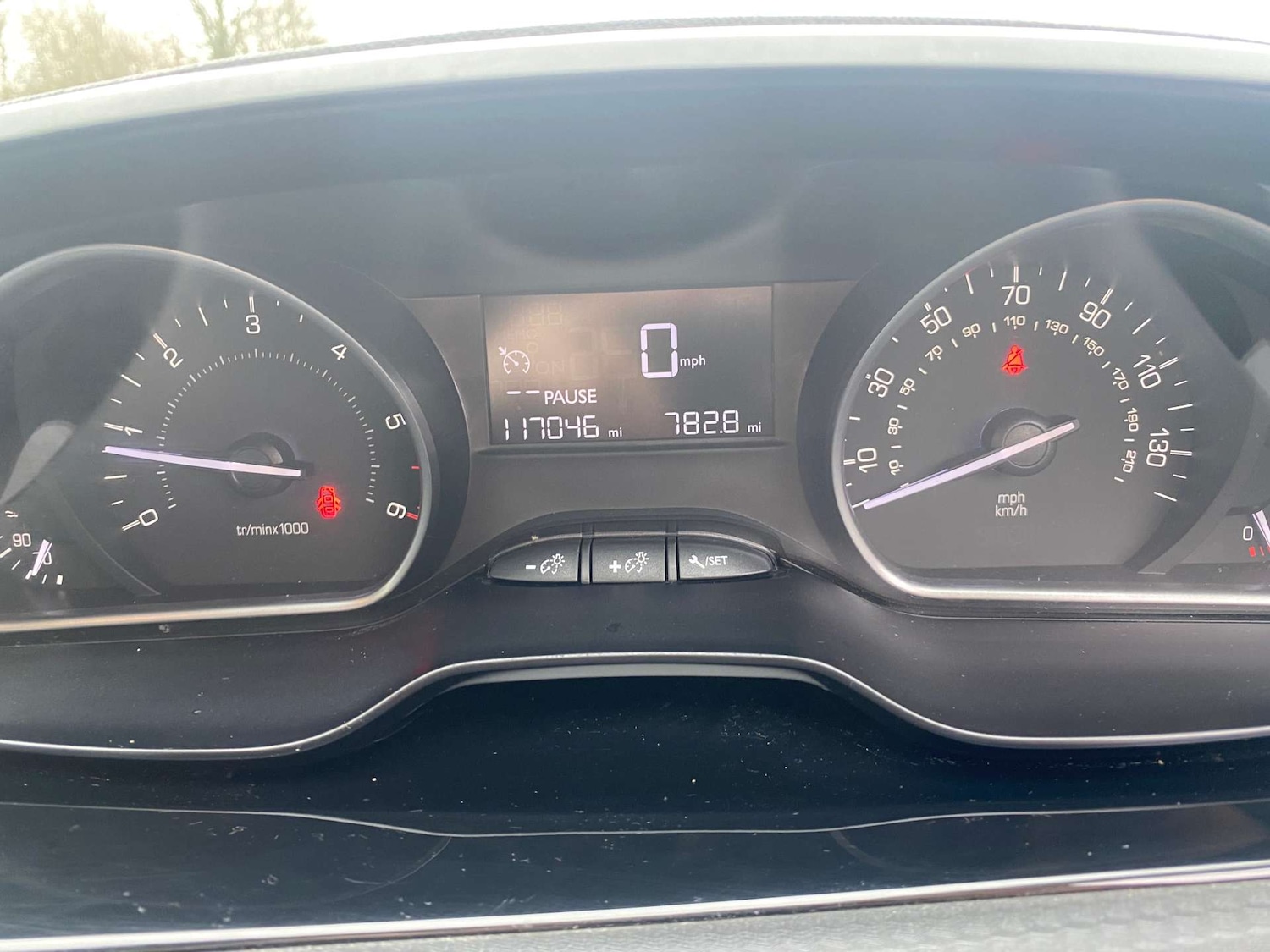 Used Peugeot 2008 2015 for sale - 77531902: Photo 20