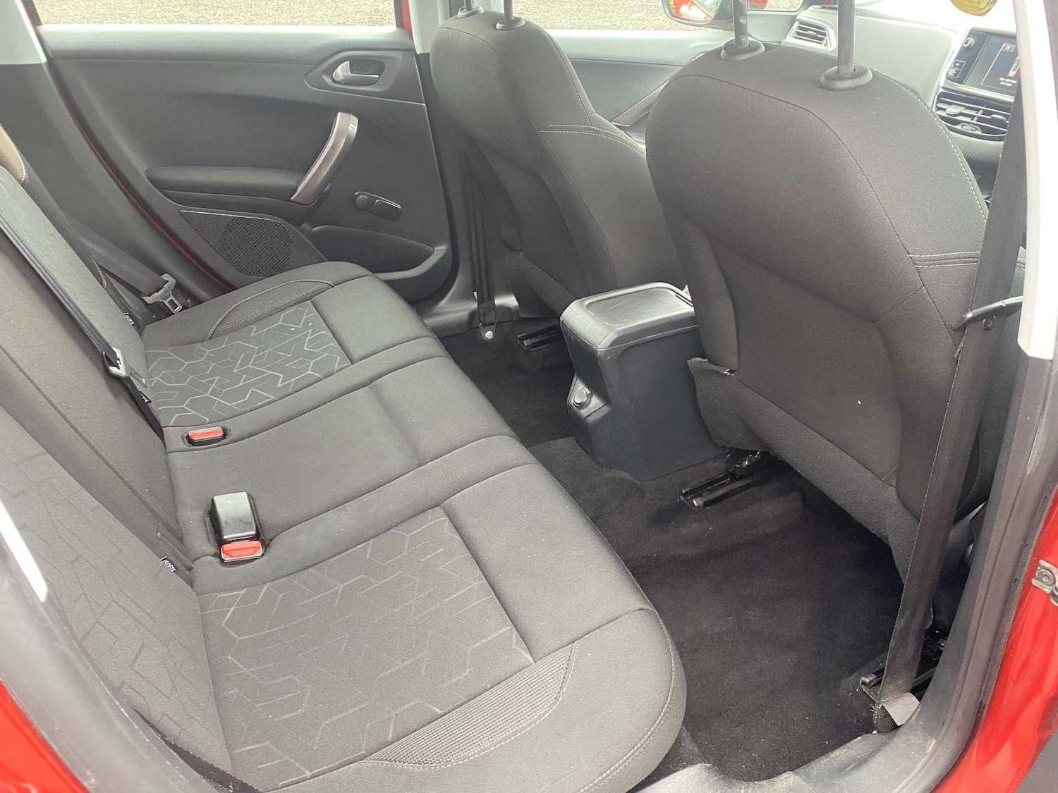 Used Peugeot 2008 2015 for sale - 77531902: Photo 24