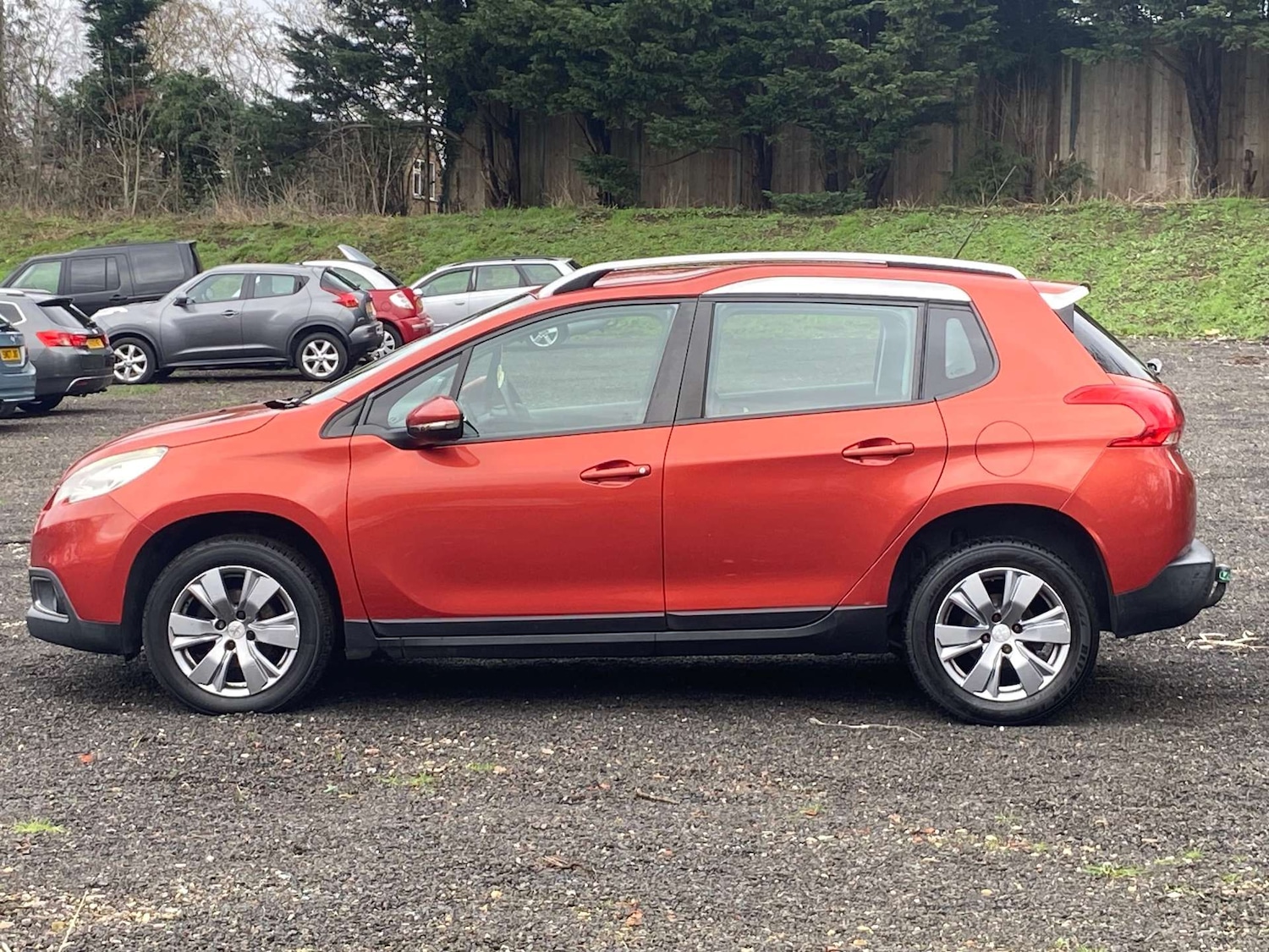 Used Peugeot 2008 2015 for sale - 77531902: Photo 4