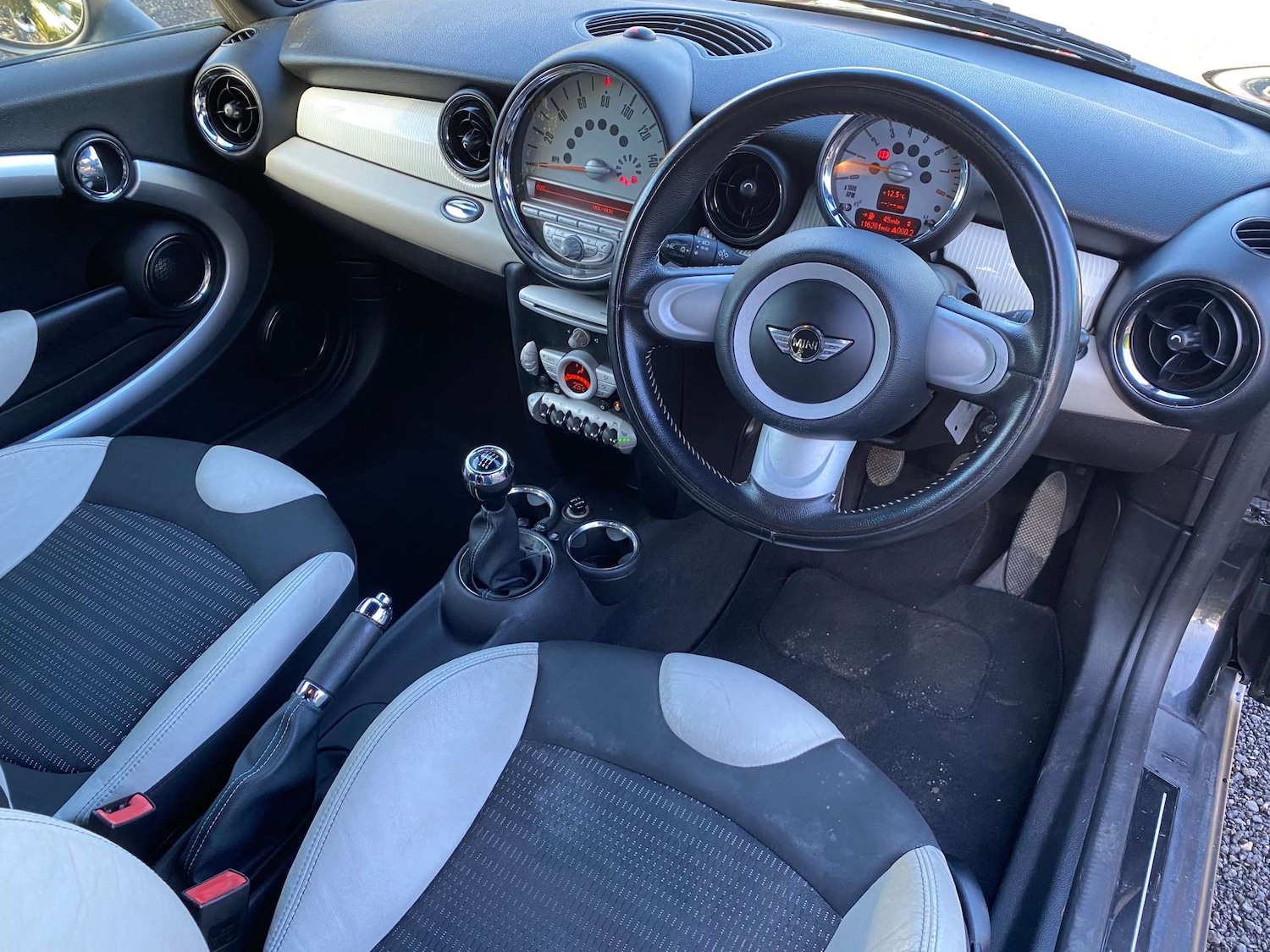 Used MINI Hatch 2009 for sale - 76343740: Photo 12