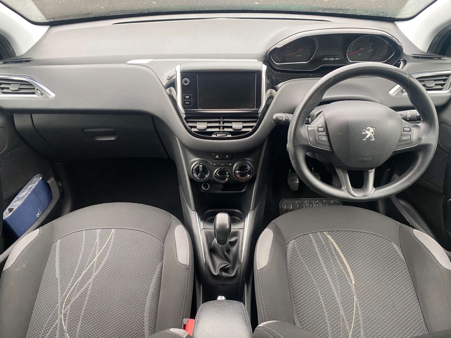 Used Peugeot 208 2014 for sale - 76333094: Photo 12