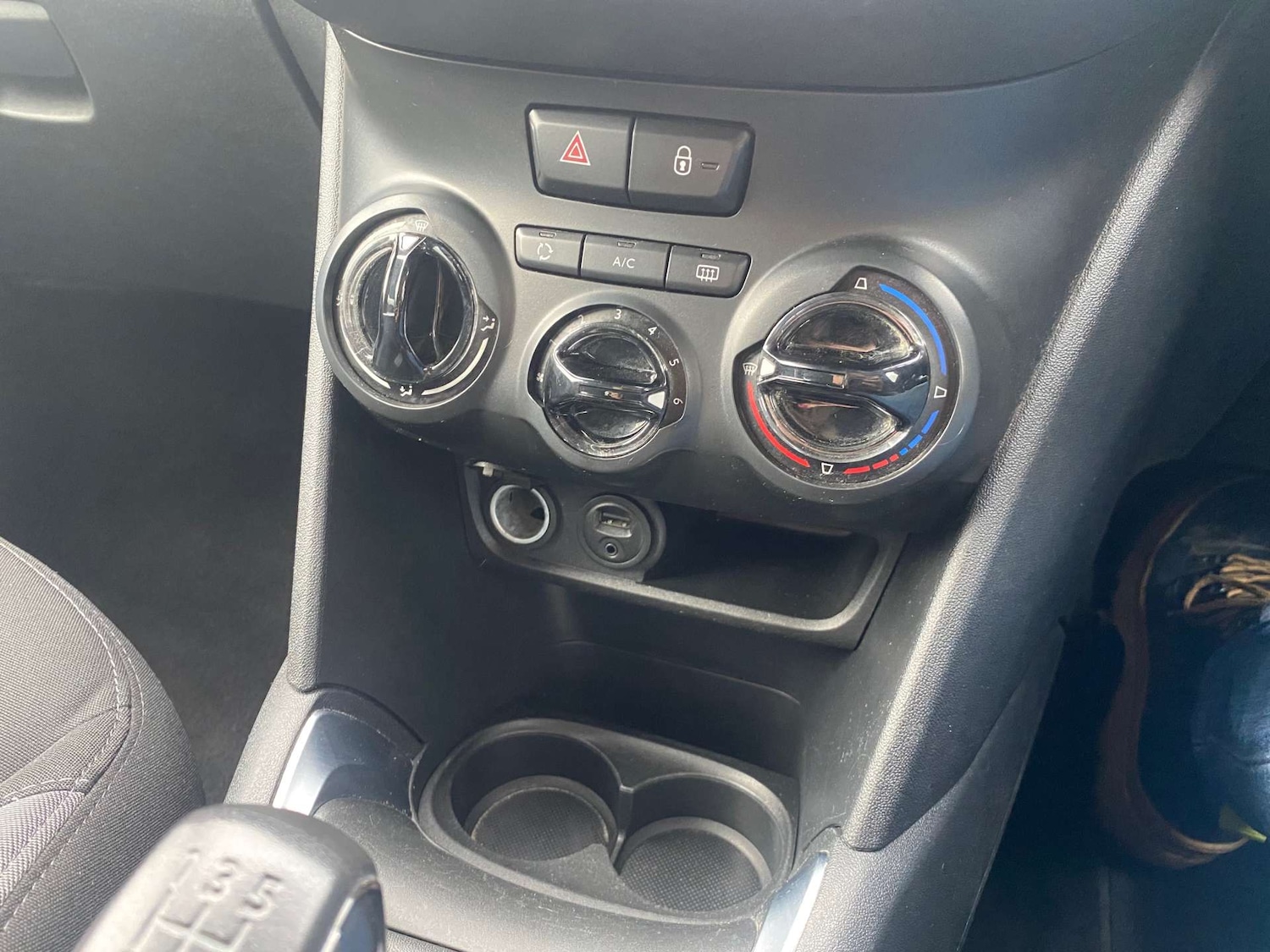 Used Peugeot 208 2014 for sale - 76333094: Photo 17