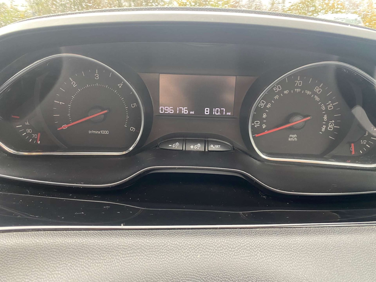 Used Peugeot 208 2014 for sale - 76333094: Photo 26