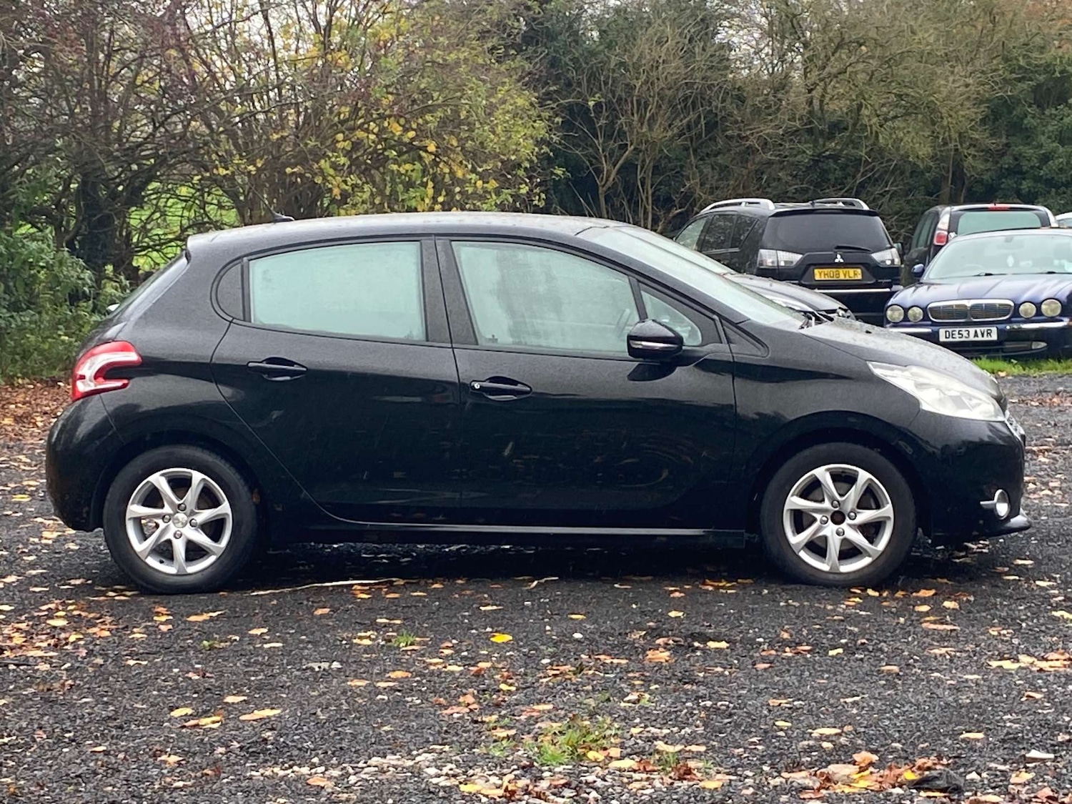 Used Peugeot 208 2014 for sale - 76333094: Photo 8