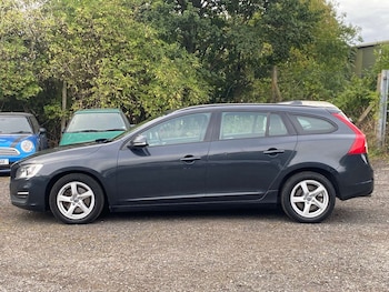 Used Volvo V60 2014 for sale - 75716866: Photo