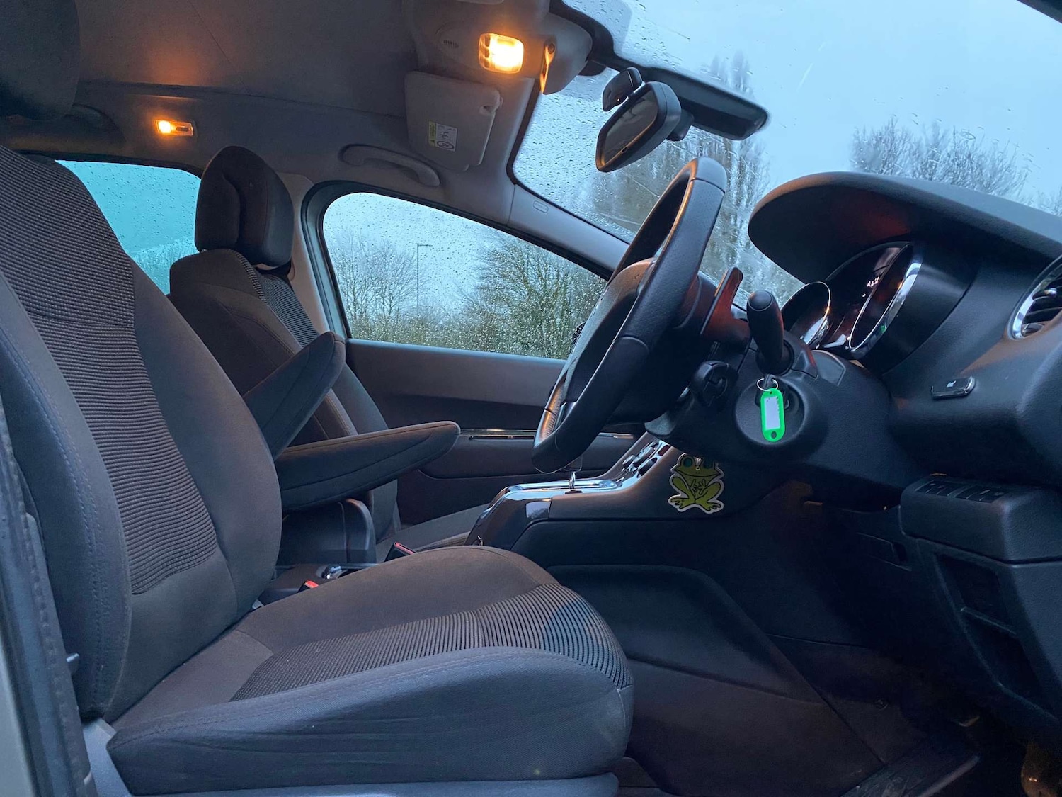 Used Peugeot 5008 2015 for sale - 76751446: Photo 10