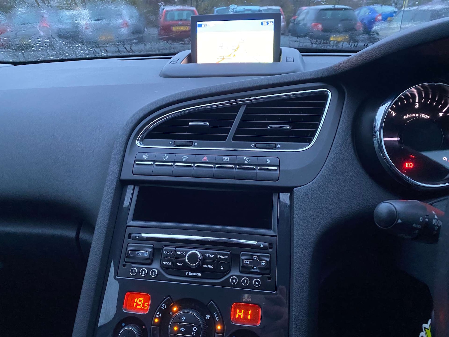 Used Peugeot 5008 2015 for sale - 76751446: Photo 19