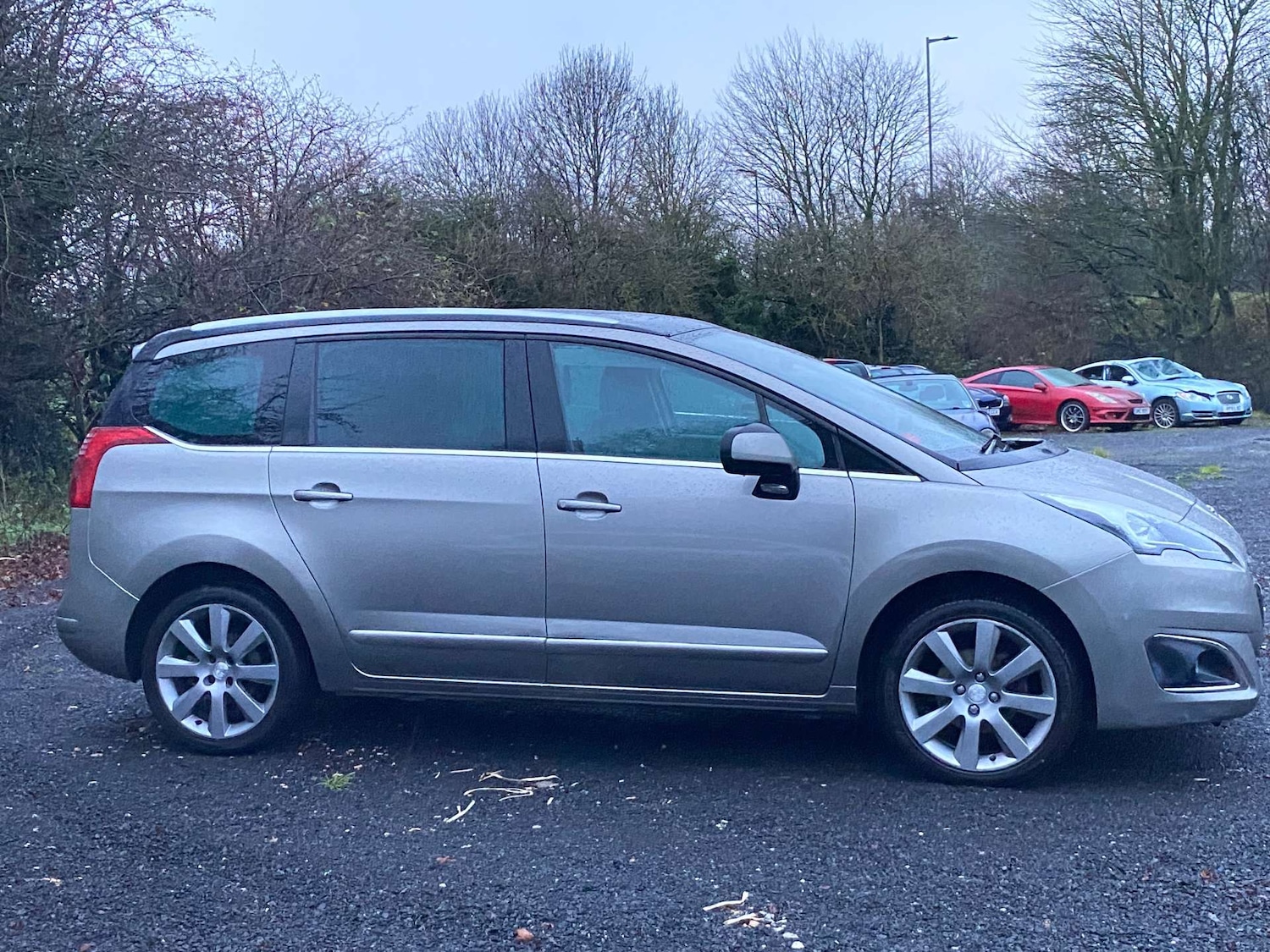 Used Peugeot 5008 2015 for sale - 76751446: Photo 9