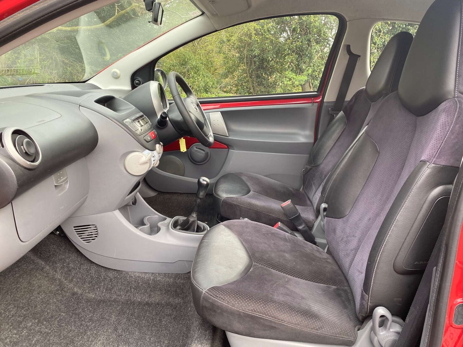 Used Toyota AYGO 2011 for sale - 78031092: Photo 12