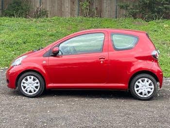 Used Toyota AYGO 2011 for sale - 78031092: Photo