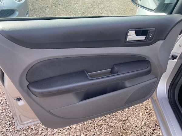 Used Ford Focus 2008 for sale - 76278245: Photo 24