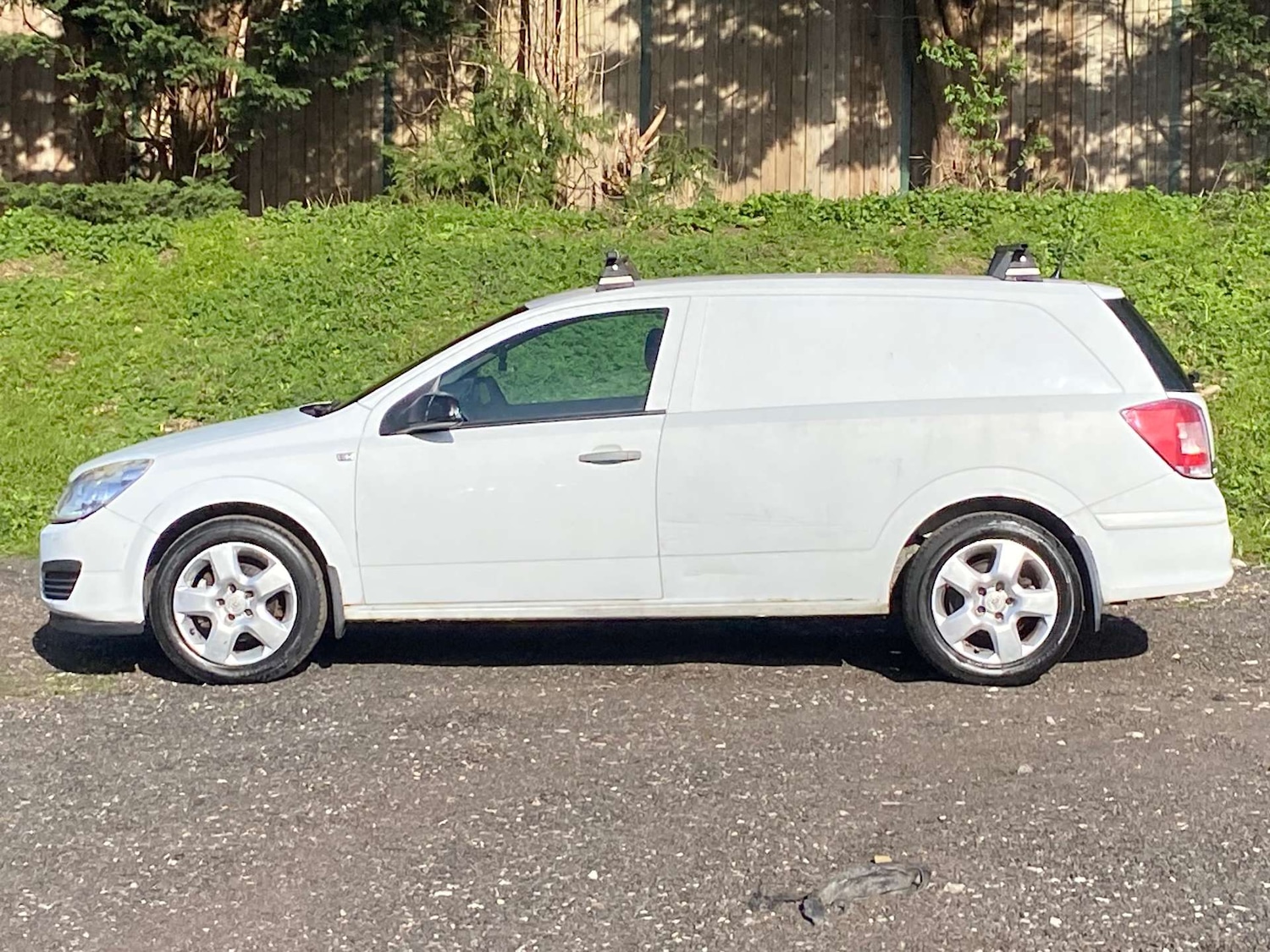 Used Vauxhall Astra 2009 for sale - 78045024: Photo 4