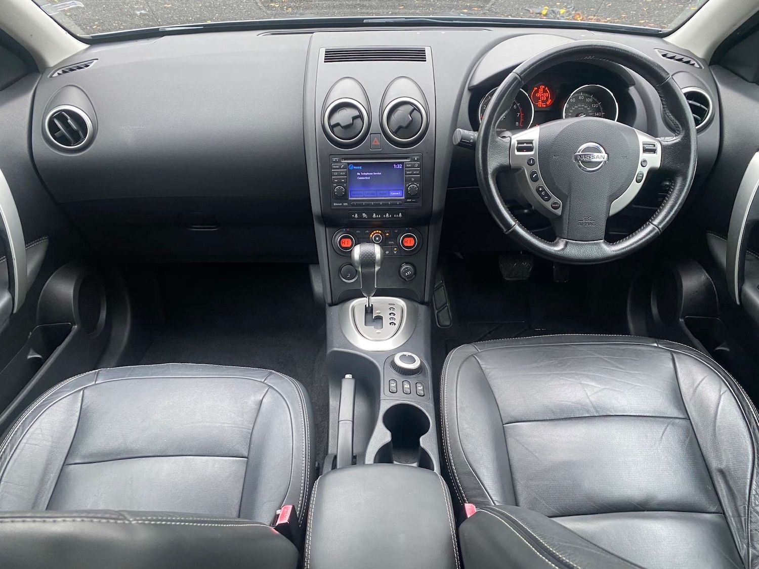 Used Nissan Qashqai 2010 for sale - 76544277: Photo 12