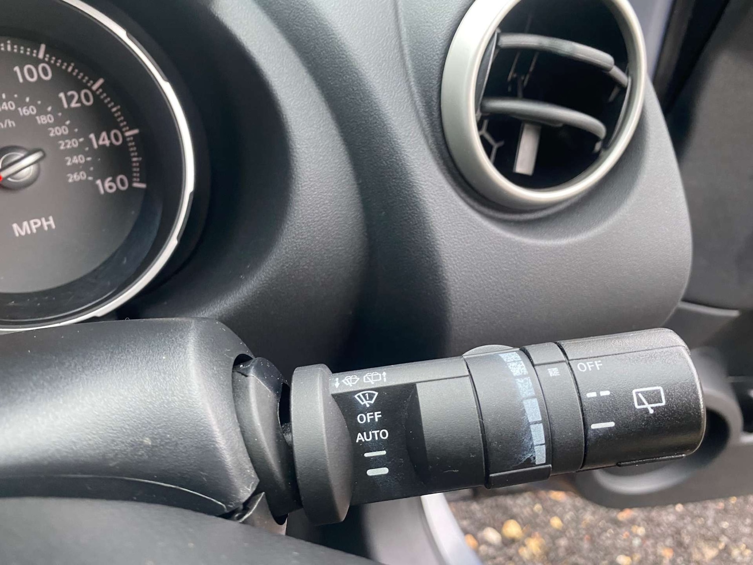 Used Nissan Qashqai 2010 for sale - 76544277: Photo 15