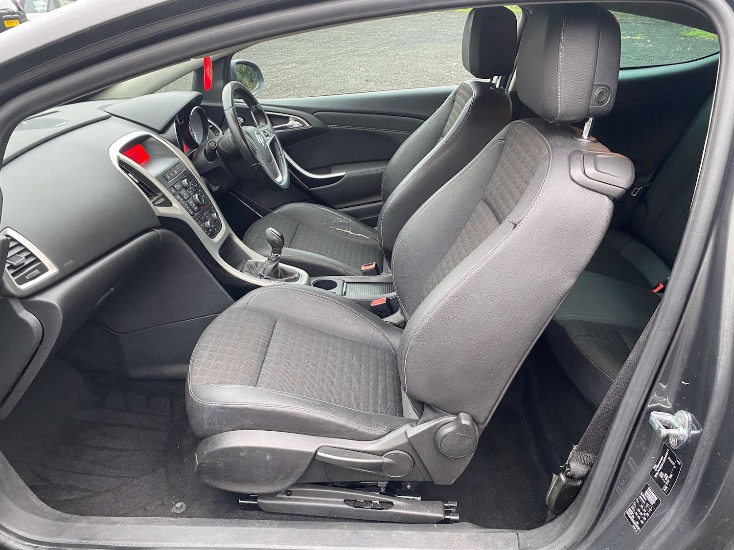 Used Vauxhall Astra 2011 for sale - 77492535: Photo 15